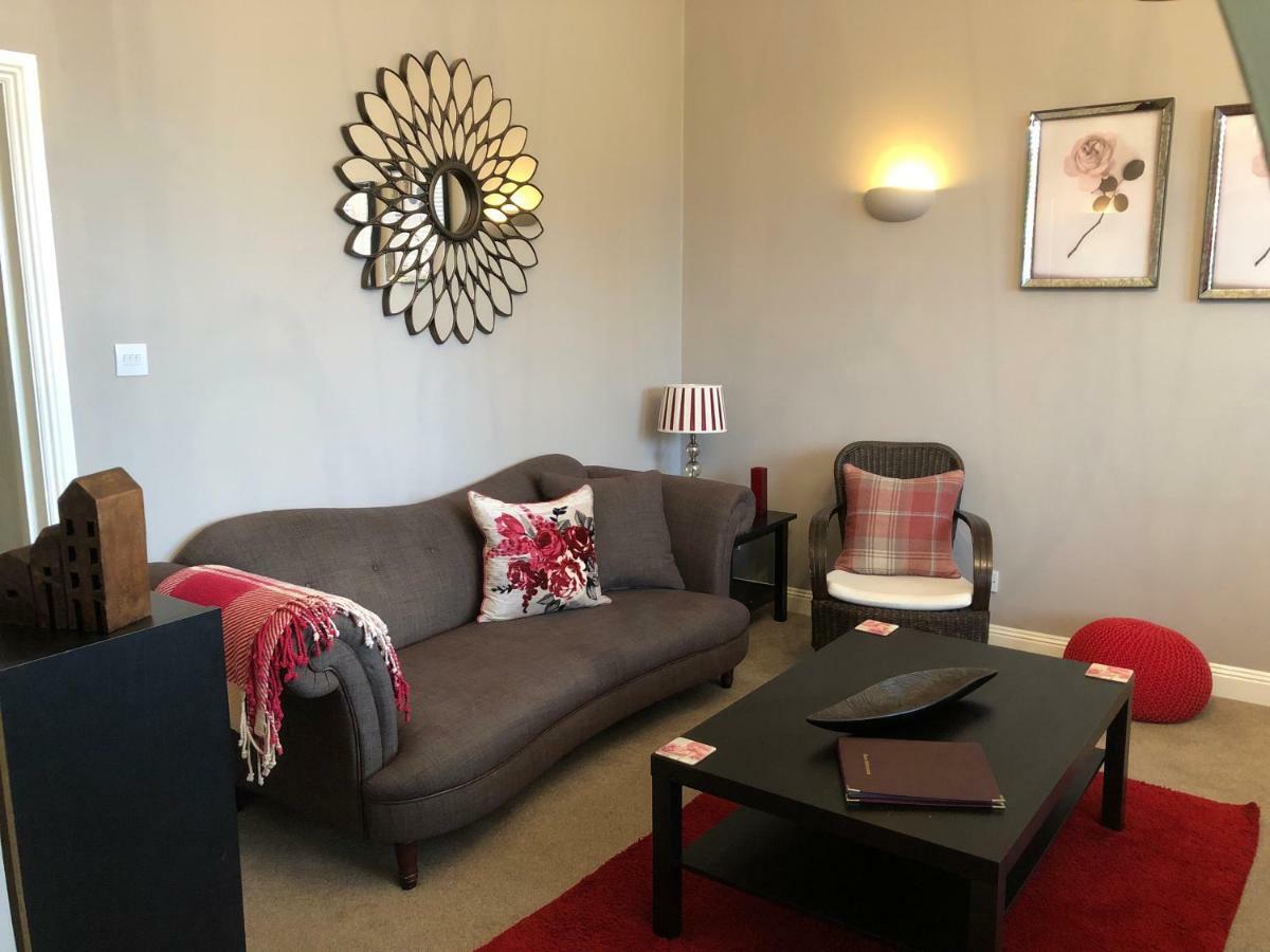 Number 10 Service Apartment - Danes Southampton Extérieur photo